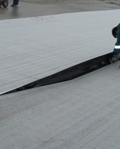 GEOCOMPOSITO BENTONITICO 2800 GR/MQ 5,1X40M + BENTONITE IN POLVERE 25KG / 204MQ - Img 4