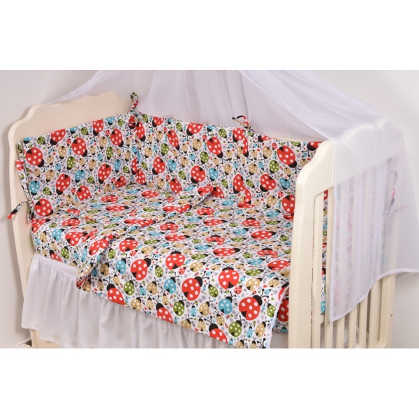 Set complet 7 piese lenjerie si aparatori patut 120x60 cm model buburuze