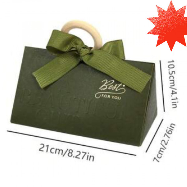 Cutie triungiulara de cadou alba / verde 21 x 7 x 10.5 cm