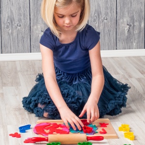 Jucarie din lemn - Accesorii de bucatarie cu forme de biscuiti - Img 3