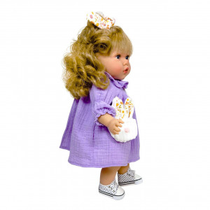 Papusa Nines D'Onil, Susette Plumeti, cu parul blond, cu sunete, cu rochie mov, cu miros de vanilie, 45 cm - Img 3