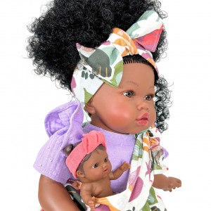 Papusa Nines D'Onil, Maria Afro, cu sunete, cu bebelus, cu rochie mov, cu miros de vanilie, 45 cm - Img 2
