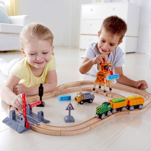 Jucarie din lemn - Set tren de marfa cu macara (34 piese) - Img 4