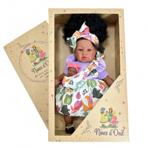 Papusa Nines D'Onil, Maria Afro, cu sunete, cu bebelus, cu rochie mov, cu miros de vanilie, 45 cm - Img 4