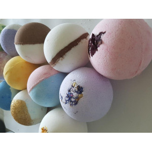 Relaxant de baie Bath Bomb parfumat și efervescent 200g