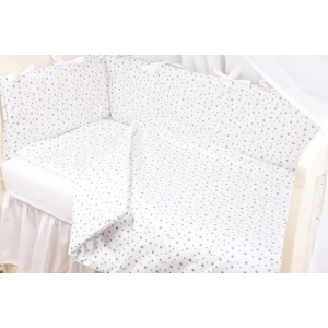 Set complet din 7 piese, lenjerie si aparatori, model Stelute mici bleu, patut 120x60 cm