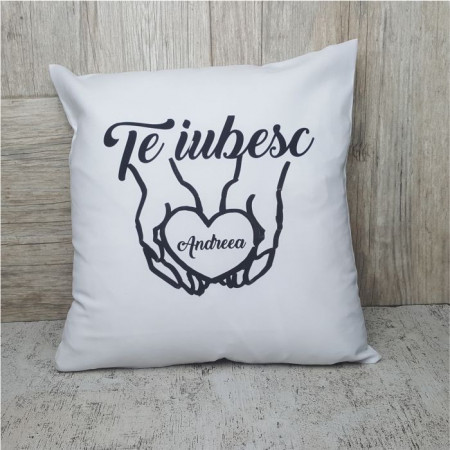 Perna personalizata cu nume ”Te iubesc”