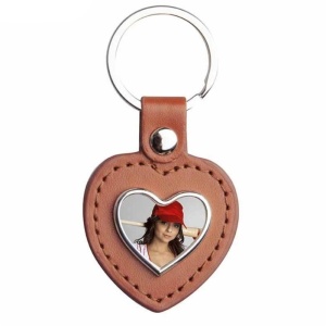 Breloc personalizat din piele -Inimă-