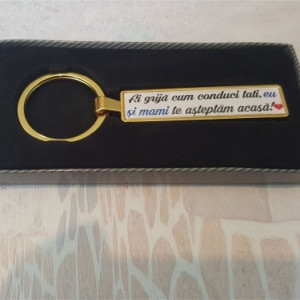 Breloc personalizat cu numarul masinii sau text AURIU - Img 3