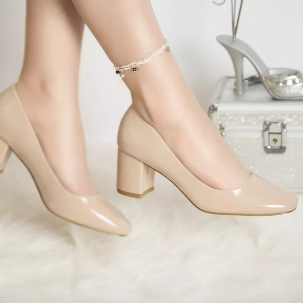 Обувки с ток alyssa бежови с връзки от естествена кожа