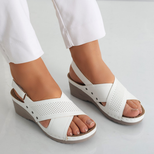 Iopil Дамски сандали с платформа White Organic Leather