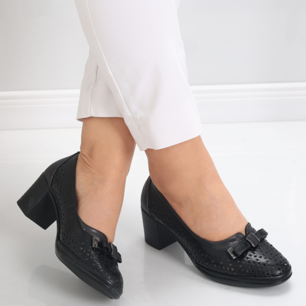 Nosya Дамски черни обувки с ток от еко кожа