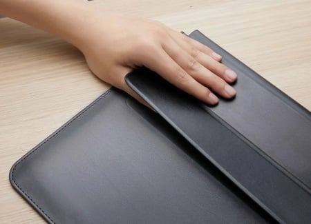 HyperShield Stand &amp; Go Laptop Sleeve, MacBook Pro 15"/16" Black - Img 3
