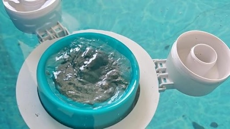 Skimmer automat de suprafata pentru piscina supraterana, sistem rotativ plutitor pe 3 flotoare, model actualizat fara instalare pe rama, pachet cu 10 saculeti filtru fini, curatare apa piscina - Img 2