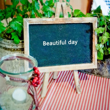 Set 20 Mini Șevalete din Lemn Natural de Pin 15 x 8 cm (5.9 Inch)pentru Fotografii, Mici Pânze de Pictură, Numere de Masă Nuntă, Mărturii, Cărți de Vizită și Proiecte Creative DIY - Img 5