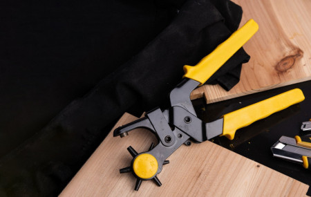 Cleste pentru perforare curea piele, Deli Tools EDL1919 (galben) - Img 3