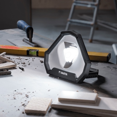 LANTERNA REFLECTOR LED WORKFLEX STADIUM VARTA - Img 9