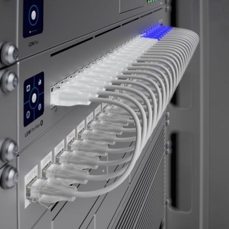 UBIQUITI UNIFI PRO MAX SWITCH 24-PORTPOE - Img 10
