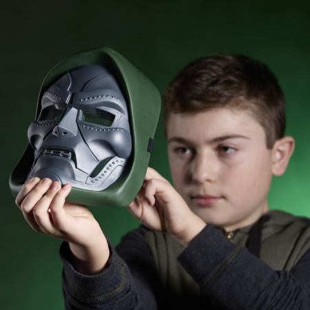 MARVEL AVENGERS DOOMSDAY MASCA POWER SURGE FX DOCTOR DOOM ELECTRONICA - Img 3