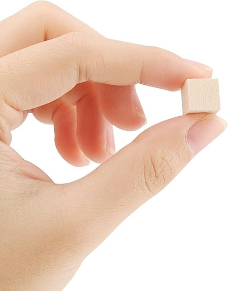 Set 200 cuburi din lemn natural netratat, 1 x 1 x 1 cm, blocuri mici pătrate din lemn masiv pentru bricolaj, craft, decorațiuni DIY și activități educative - Img 7