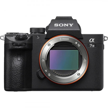 SONY ALPHA 7 III WITH 35MM FULL-FRAME IM