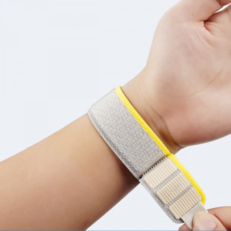 Curea sport Velcro pentru Apple Watch 8 / 7 / 6 / SE / 5 / 4 / 3 / 2 / 1 (38, 40, 41 mm) Curea Dux Ducis Versiune YJ - Galben-Bej - Img 3