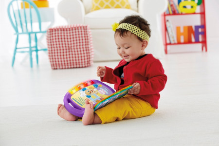 FISHER PRICE CARTEA DE POVESTI IN LIMBA ROMANA - Img 2