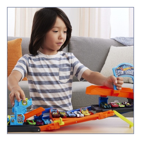 HOT WHEELS CITY TRANSFORMAREA GARAJULUI DE CASCADORII CU MASINUTA INCLUSA - Img 3