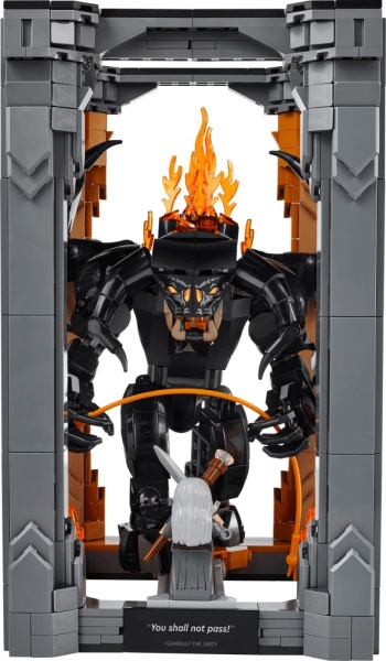 LEGO ICONS STAPANUL INELELOR DIORAMA PENTRU BIBLIOTECA CU UN BARLOG 10367 - Img 3