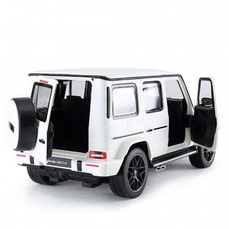 MASINA CU TELECOMANDA MERCEDES-BENZ G63 ALB SCARA 1 LA 24 - Img 3