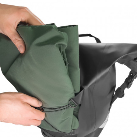 Wozinsky geanta de bicicleta impermeabila portbagaj 25l 2 în 1 negru (WBB24BK) - Img 5