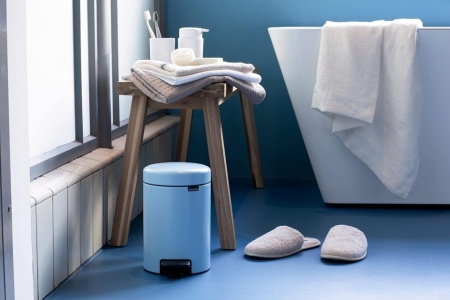 Coș de gunoi cu pedală Brabantia NewIcon, capacitate 5L, închidere silențioasă Soft-Close, găleată interioară detașabilă, Dreamy Blue (Albastru) - Img 2