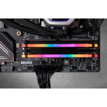 CR DDR4 16GB KIT 2666 VENGEANCE RGB PRO - Img 9