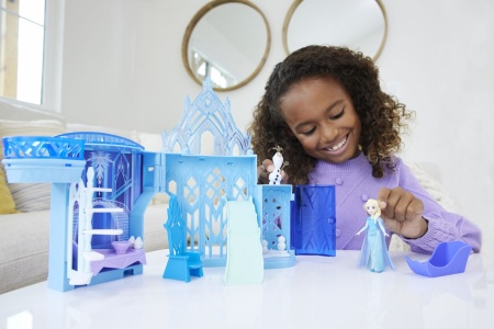 DISNEY FROZEN SET DE JOACA PAPUSA ELSA SI CASTELUL DE GHEATA CU ACCESORII - Img 3