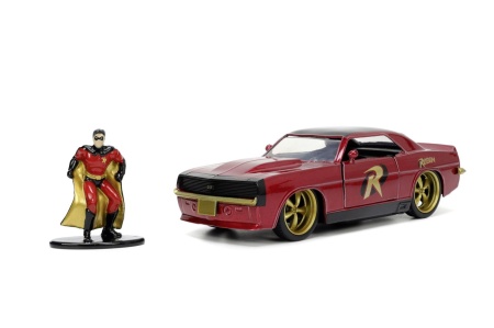 JADA BATMAN SET FIGURINA ROBIN SI MASINUTA METALICA CHEVROLET CAMARO 1967 SCARA 1:32 - Img 3