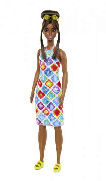 PAPUSA BARBIE FASHIONISTA SATENA CU OCHELARI DE SOARE GALBENI - Img 3