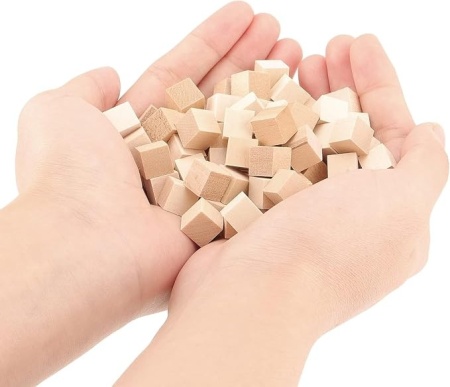 Set 200 cuburi din lemn natural netratat, 1 x 1 x 1 cm, blocuri mici pătrate din lemn masiv pentru bricolaj, craft, decorațiuni DIY și activități educative - Img 2