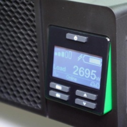 APC Smart-UPS SRT 3000VA RM 230V Network - Img 9