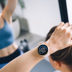 RESIGILAT - Smartwatch model Ignite 2, POLAR, Otel inoxidabil/Siliciu, 1.2'', 240x240 pixeli, Android/iOS, Bluetooth, GPS, Crem - Img 5
