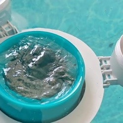 Skimmer automat de suprafata pentru piscina supraterana, sistem rotativ plutitor pe 3 flotoare, model actualizat fara instalare pe rama, pachet cu 10 saculeti filtru fini, curatare apa piscina - Img 2