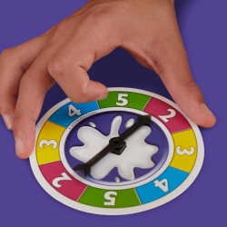 Joc de Societate Hasbro Gaming Pie Face, Joc Amuzant cu Frișcă pentru Familie și Copii 5+ Ani, Joc de Petrecere 2+ Jucători - Img 4