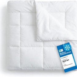 Pilotă de Vară Bedsure 155 x 220 cm, Subțire și Ultra-Ușoară, Microfibră Respirabilă Hipoalergenică, Certificare Oeko-Tex, Alb