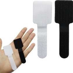 Set 20 Coliere Reutilizabile cu Arici (Hook and Loop) pentru Organizare Cabluri, 10 Negre + 10 Albe, Benzi Ajustabile cu Ochi de Prindere pentru Birou, PC, TV și Electrocasnice