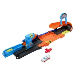HOT WHEELS CITY TRANSFORMAREA GARAJULUI DE CASCADORII CU MASINUTA INCLUSA - Img 2