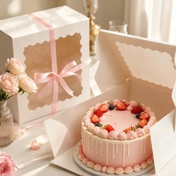 Set 5 Cutii pentru Tort cu Fereastră și 5 Baze Rotunde Cartonate de 25x25 cm, Albe - Img 3