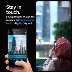 Folie protectie Spigen GLAS.TR "EZ FIT" IPHONE 15 PRO CLEAR - Img 5