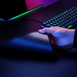 Razer Mousepad Strider Hybrid - Large - Img 6