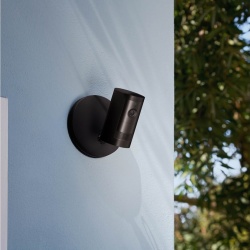 Camera de exterior Ring Plus plug in, neagra - Img 10