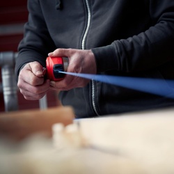 Cretă de Trasat Albastră Hultafors 100 g, Rezistentă la Apă și Vânt, Pigment Intens pentru Linii Vizibile și Durabile, Utilizare Interior și Exterior - Img 4