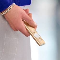 Logitech Spotlight Presentation Remote Bluetooth and USB Gold - Img 2